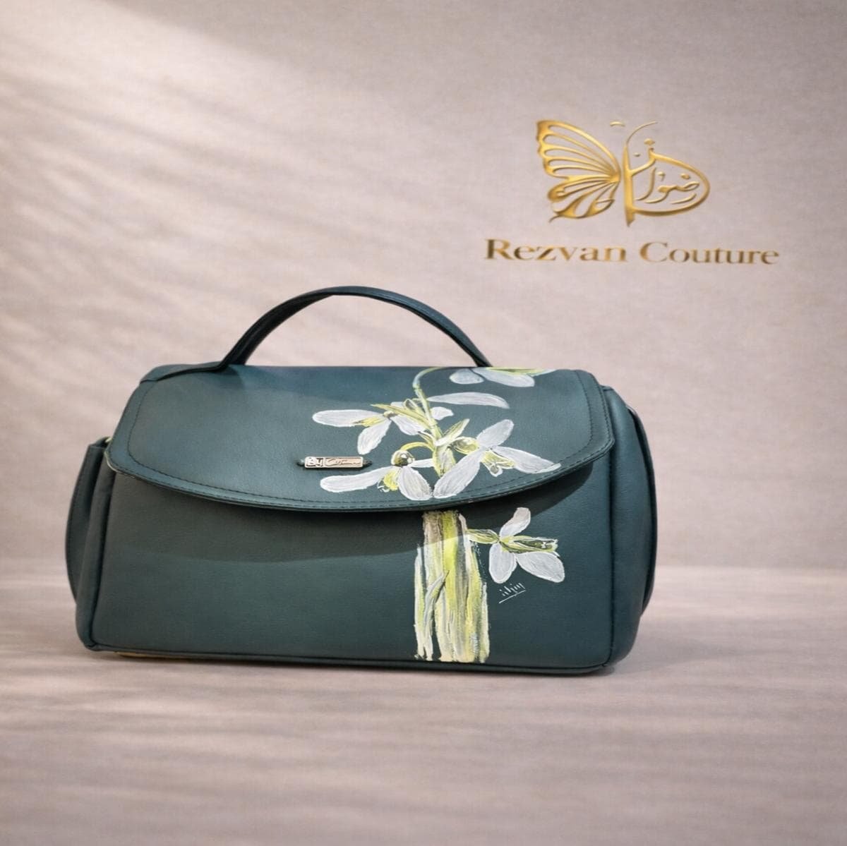 Artistic Leather Handbag – Lily Green Edition