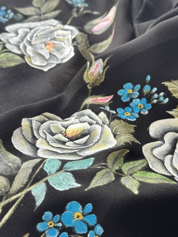 Whispering Roses Cape Abaya